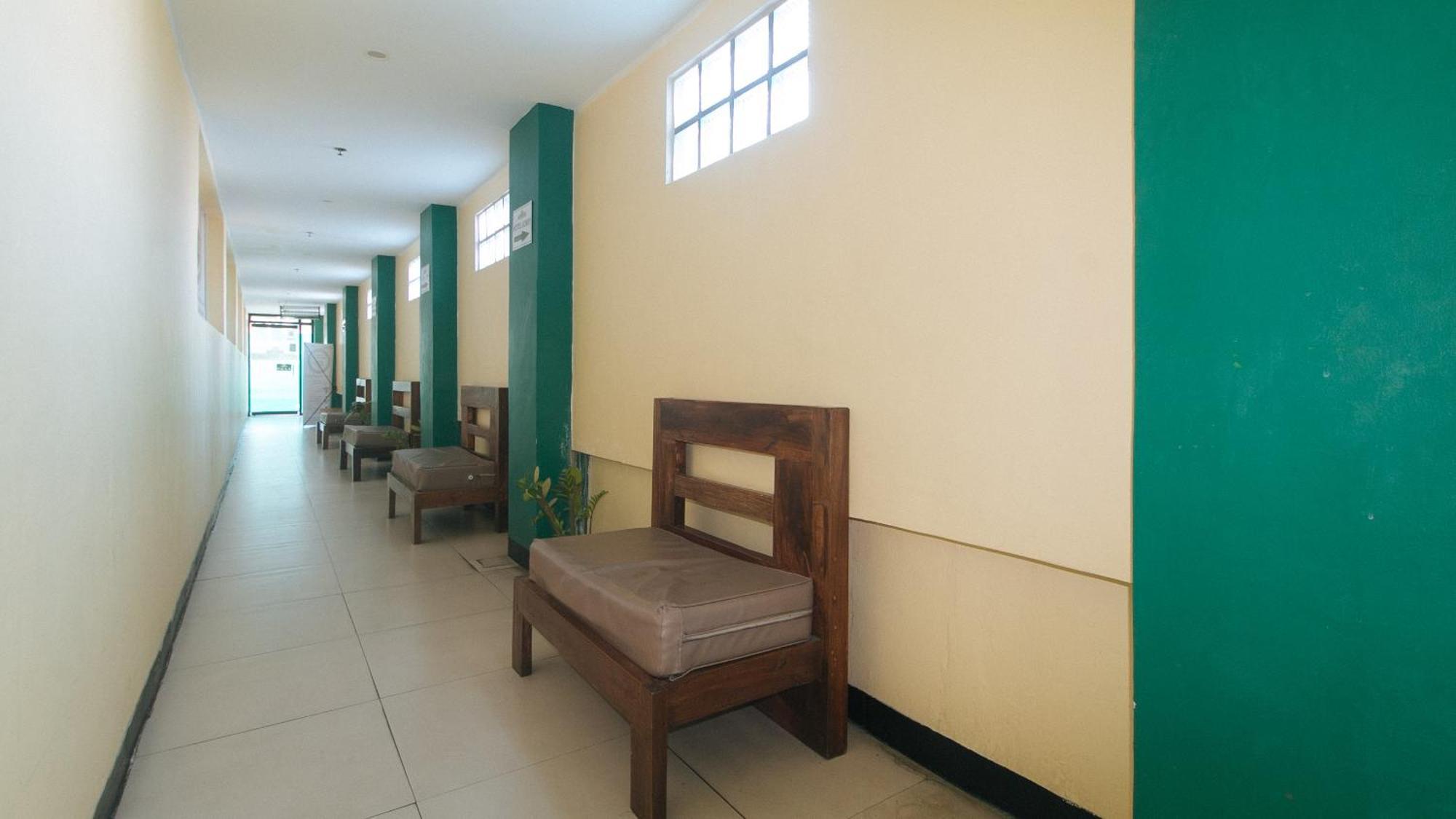 מונטינלופה Reddoorz At Ranchotel Alabang מראה חיצוני תמונה